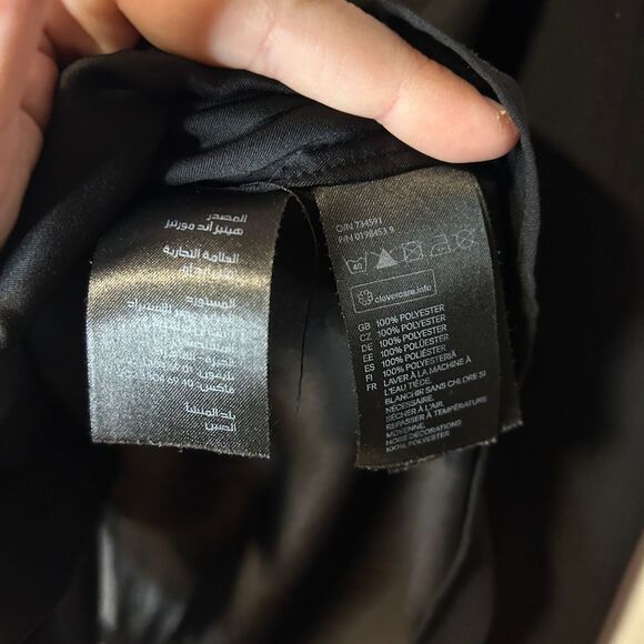 H&M Elegant Black Button-Down Blouse with Lace Detail C67 - Picture 2 of 7